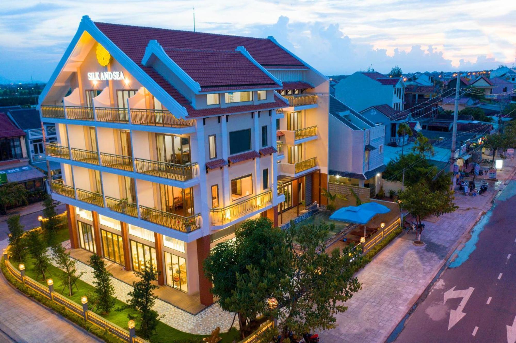 Silk And Sea Hotel Tan Thanh Exteriör bild